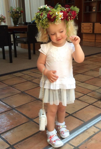 Лиза Лиза - дочь Пугачевой и Галкина