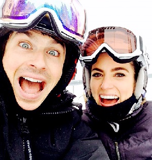 Йена Сомерхолдер и Никки Рид отпраздновали Рождество в горах Йена Сомерхолдер и Никки Рид