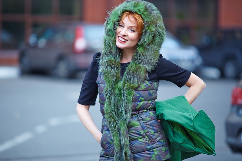 Жанна Эппле в пуховой куртке-трансформере от Visconf Жанна Эппле в Visconf